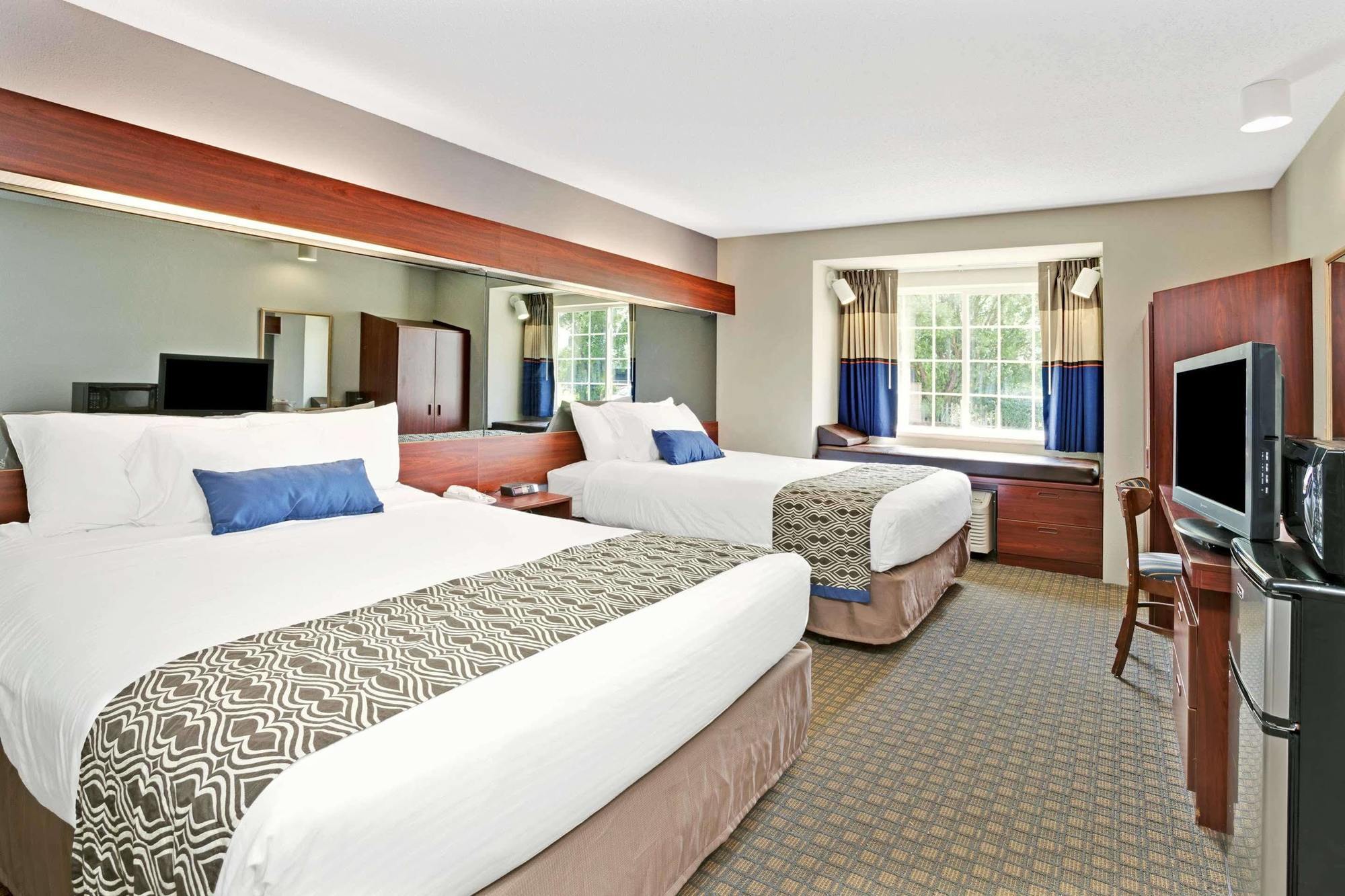 Microtel Inn & Suites By Wyndham Detroit Roseville Zewnętrze zdjęcie