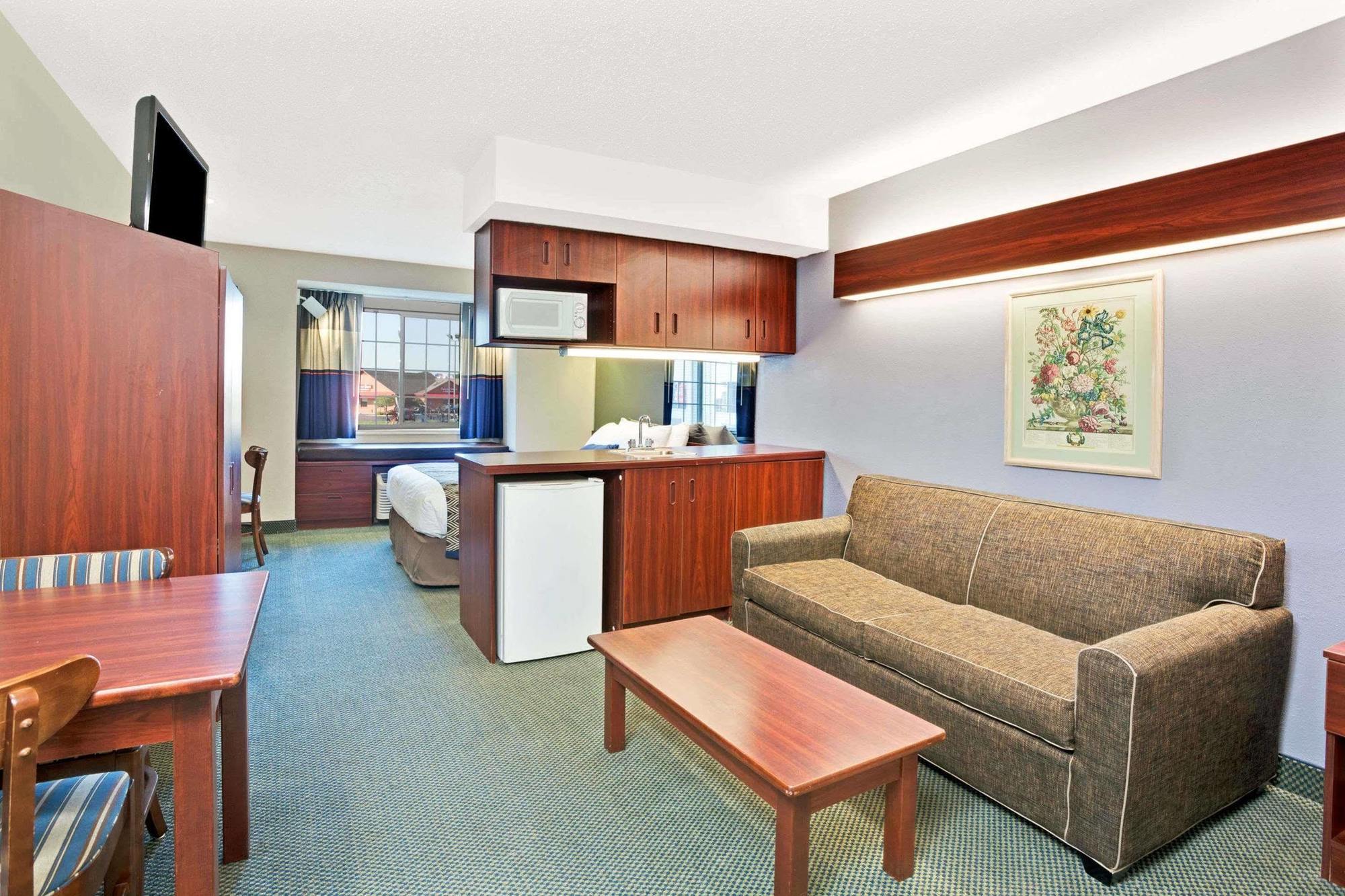Microtel Inn & Suites By Wyndham Detroit Roseville Zewnętrze zdjęcie